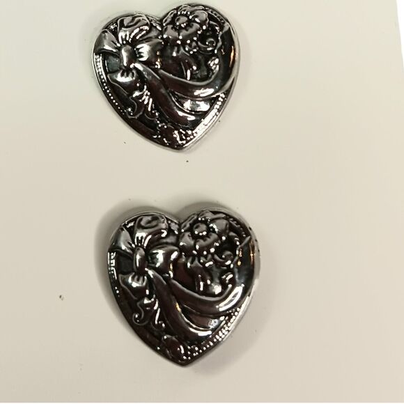 Vintage Heart Buttons Lot Of 8 Cards Red Silver Gold La Petite Streamline JHB - Picture 3 of 6